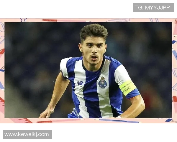 足球明星因压力与公众形象不敢轻易接近女性的背后故事与心理分析