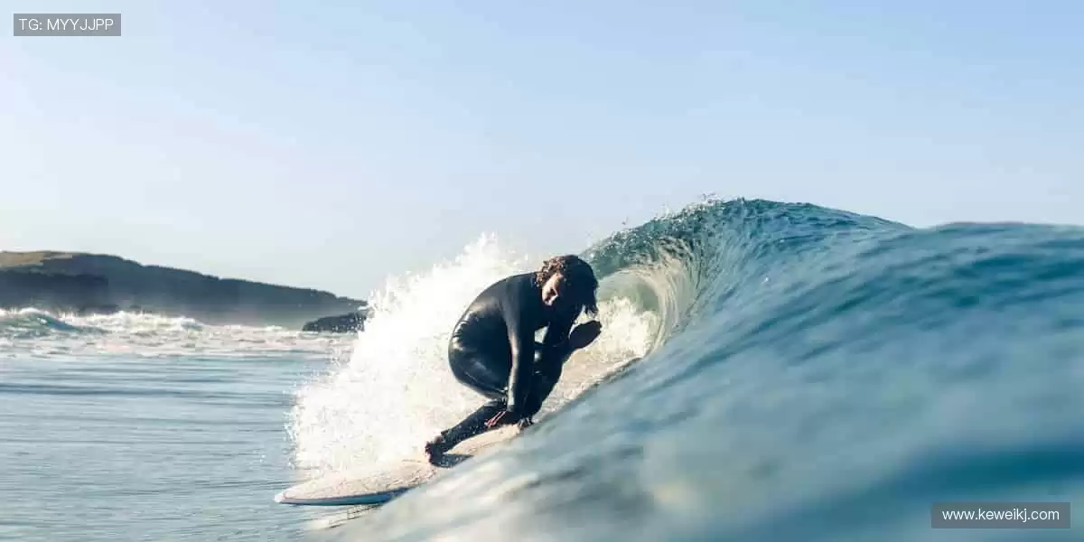 汗水与荣耀同在,见证冠军诞生的瞬间!⚽